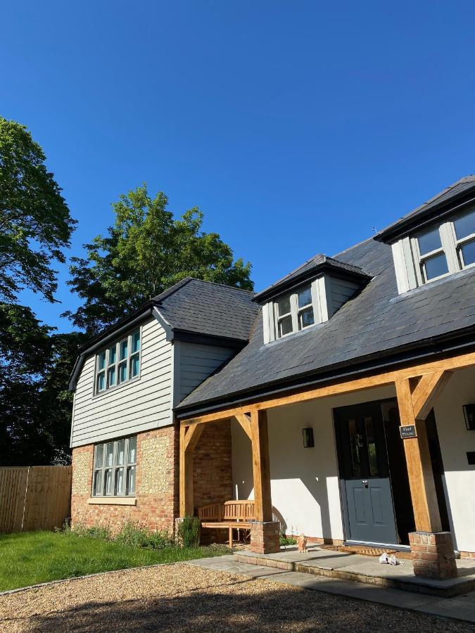 Flint House - Goodwood Events Bed & Breakfast Chichester Exterior photo